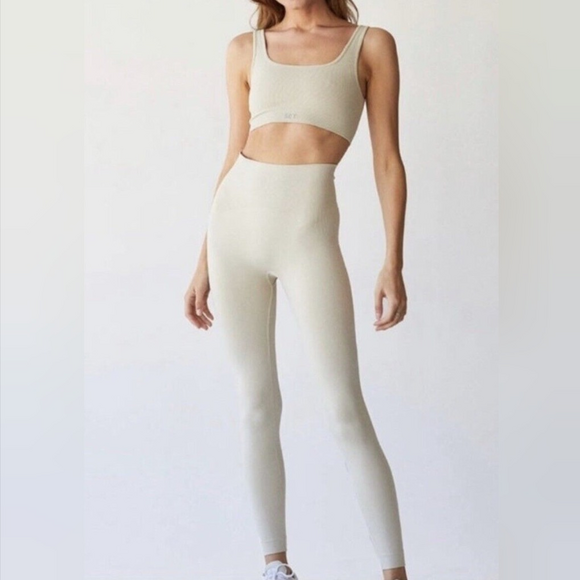 Set Active SCULPTFLEX™ BOX CUT - OAT MILK - Picture 1 of 4